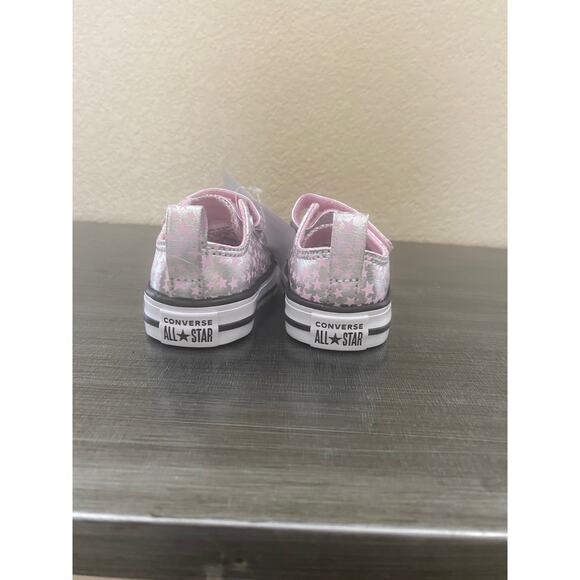 NEW Infant Converse Sizes 2,3,4,5,6, and 7 - Picture 7 of 16